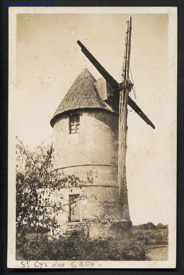 Moulin à vent le champ du trail Villa Saint-Cyr-des-Gats Esterno foto